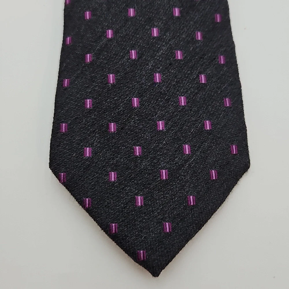 Van Heusen Classic Black And Purple  Tie New